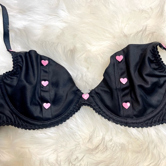 34B VS Victoria’s Secret Sexy little things Pink heart Bra & ruffle garter skirt - Picture 8 of 14